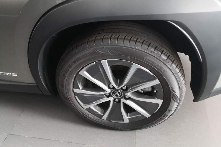 Used Lexus UX New Energy 2020 300e Pure·Joy Edition Left Rear Wheel Hub