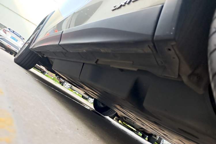 Used Lexus UX New Energy 2020 300e Pure·Joy Edition Left Side Sill