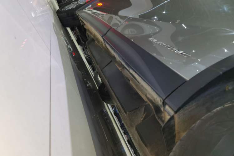 Used Lexus UX New Energy 2020 300e Pure·Joy Edition Left Side Sill