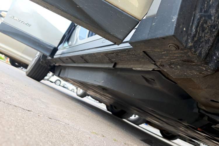 Used Lexus UX New Energy 2020 300e Pure·Joy Edition Right Side Sill