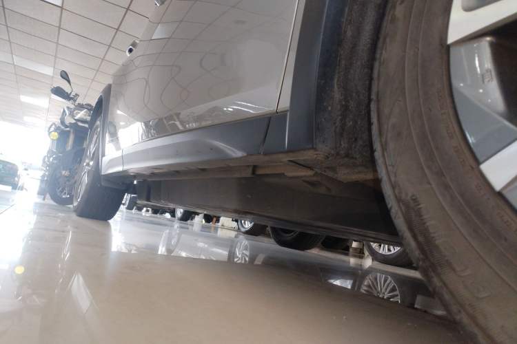 Used Lexus UX New Energy 2020 300e Pure·Joy Edition Right Side Sill
