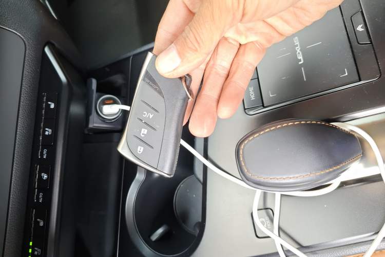 Used Lexus UX New Energy 2020 300e Pure·Joy Edition Vehicle Key