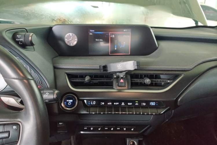Used Lexus UX New Energy 2020 300e Pure·Joy Edition Audio And AC Panel