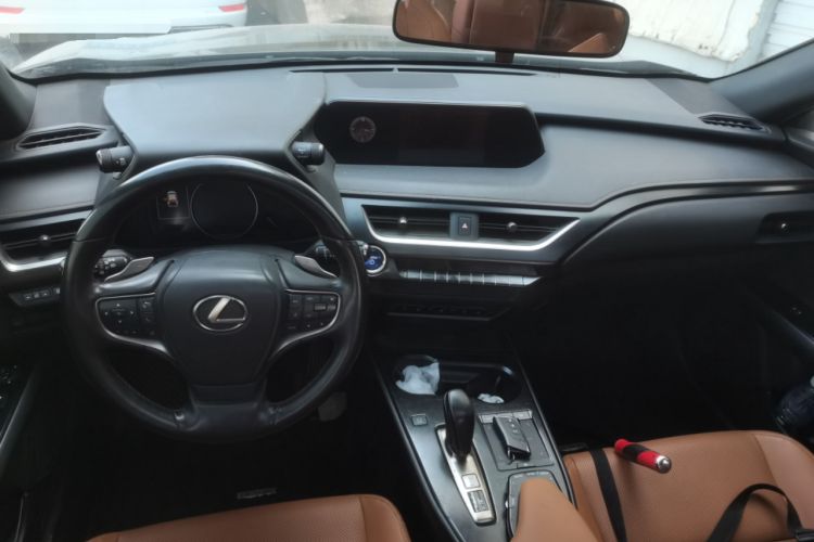Used Lexus UX New Energy 2020 300e Pure·Joy Edition Center Console