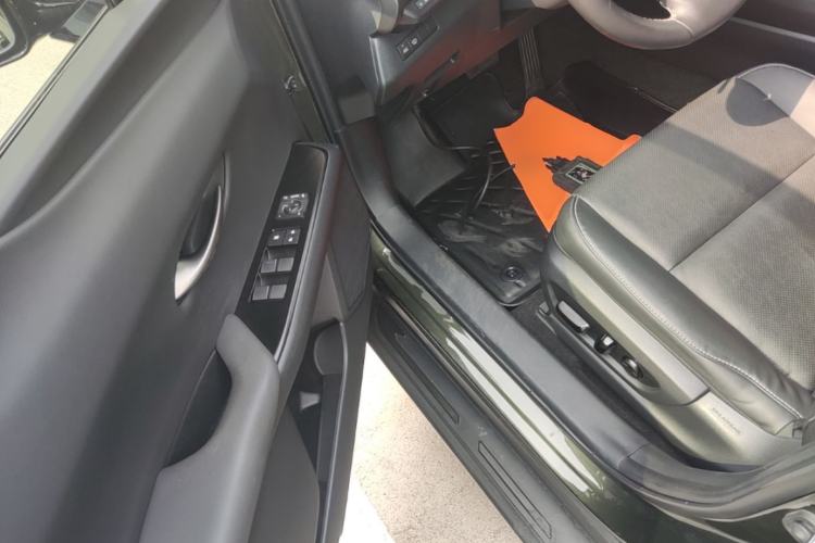 Used Lexus UX New Energy 2020 300e Pure·Enjoy Edition Driver Seat
