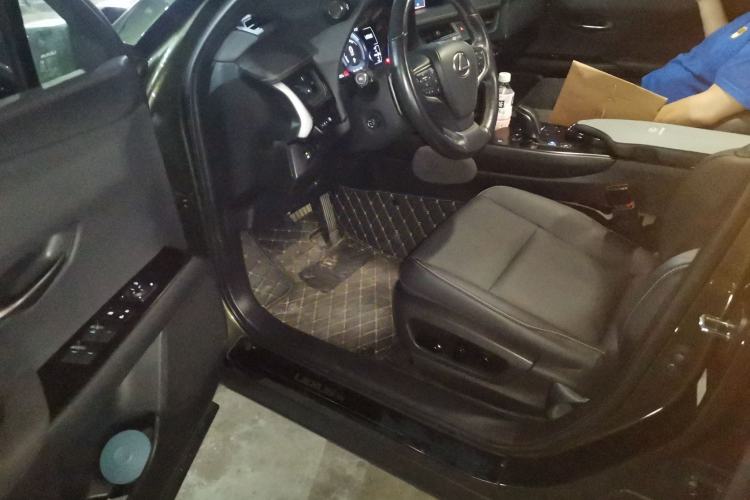 Used Lexus UX New Energy 2020 300e Pure·Joy Edition Driver Seat