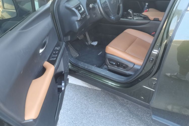 Used Lexus UX New Energy 2020 300e Pure·Joy Edition Driver Seat