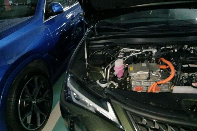 Used Lexus UX New Energy 2020 300e Pure·Joy Edition Engine Bay Right