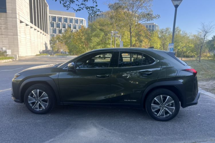 Used Lexus UX New Energy 2020 300e Pure·Joy Edition Exterior 3