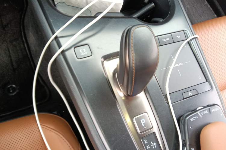 Used Lexus UX New Energy 2020 300e Pure·Enjoy Edition Gear Lever
