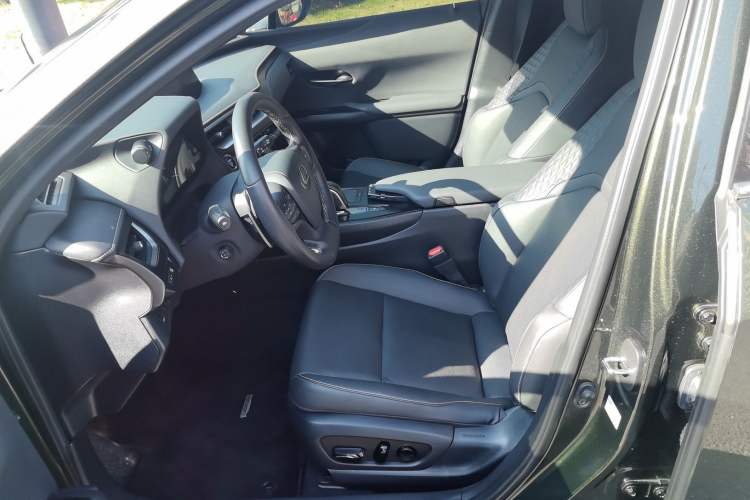 Used Lexus UX New Energy 2020 300e Pure·Joy Edition Left Front Seat