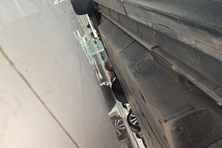 Used Lexus UX New Energy 2020 300e Pure·Joy Edition Left Side Sill