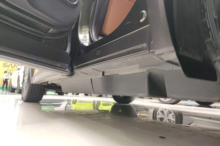 Used Lexus UX New Energy 2020 300e Pure·Enjoy Edition Left Side Sill
