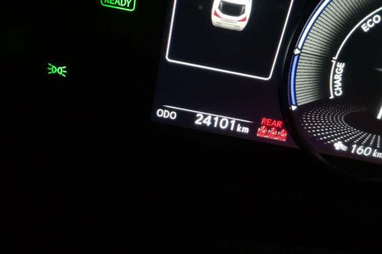 Used Lexus UX New Energy 2020 300e Pure·Joy Edition Odometer Close Up