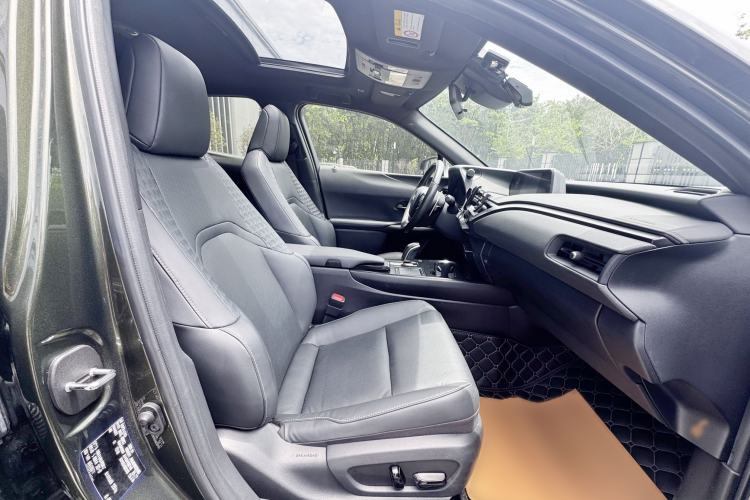 Used Lexus UX New Energy 2020 300e Pure·Joy Edition Right Front Seat