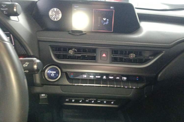 Used Lexus UX New Energy 2020 300e Pure·Joy Edition Audio And AC Panel