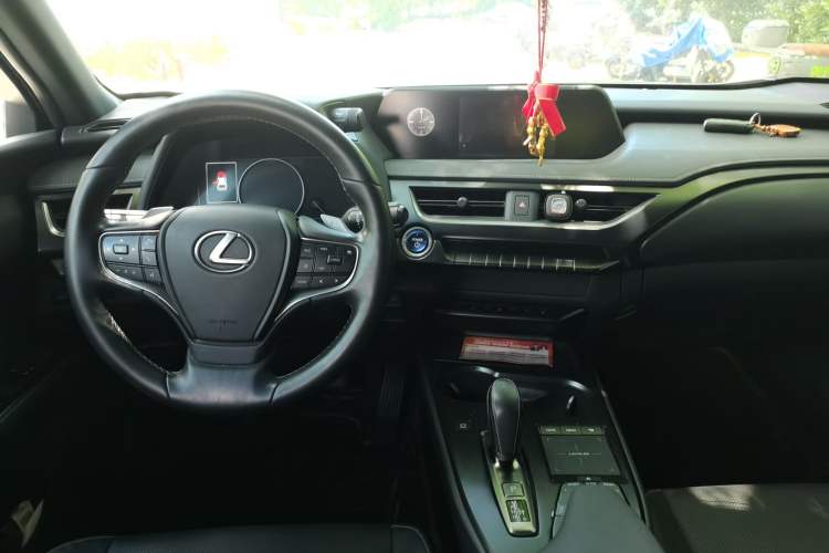 Used Lexus UX New Energy 2020 300e Pure·Joy Edition Center Console