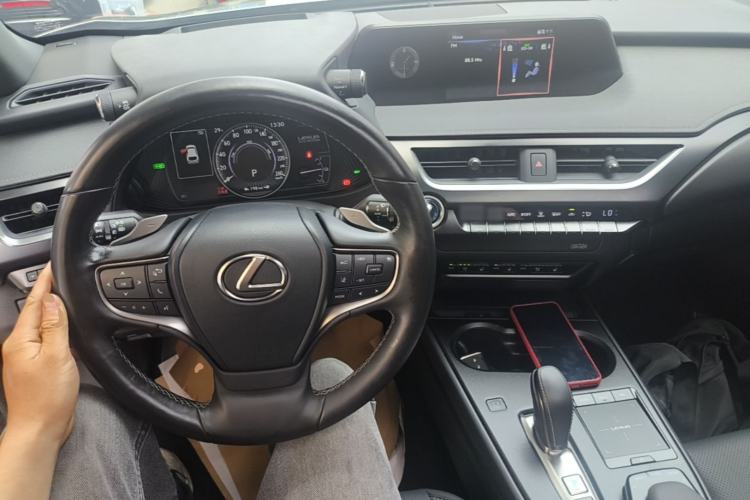 Used Lexus UX New Energy 2020 300e Pure·Enjoy Edition Center Console