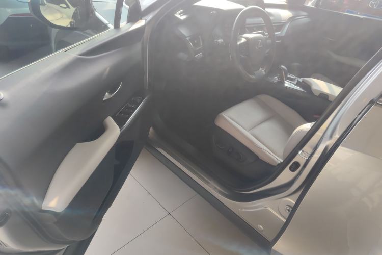Used Lexus UX New Energy 2020 300e Pure·Enjoy Edition Driver Seat