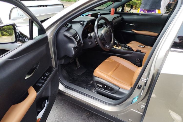 Used Lexus UX New Energy 2020 300e Pure·Enjoy Edition Driver Seat
