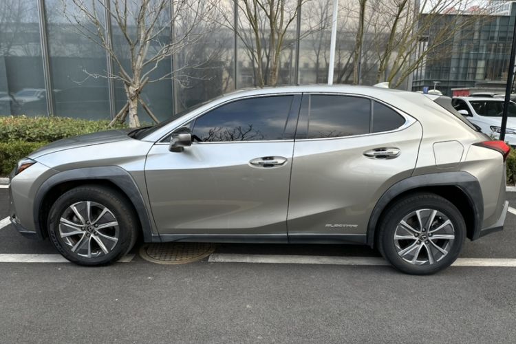 Used Lexus UX New Energy 2020 300e Pure·Joy Edition Exterior 4