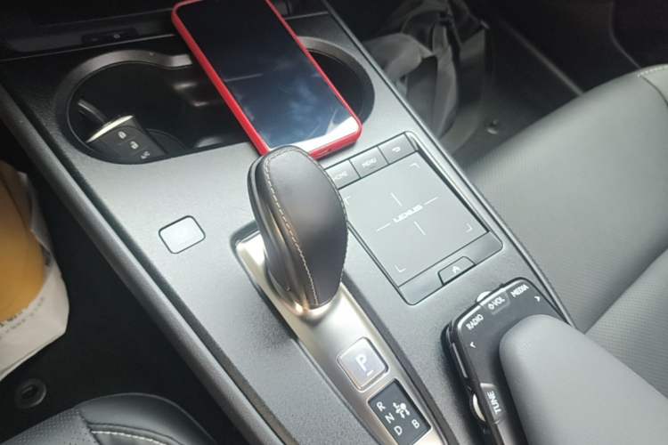 Used Lexus UX New Energy 2020 300e Pure·Enjoy Edition Gear Lever