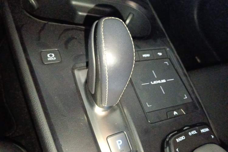 Used Lexus UX New Energy 2020 300e Pure·Joy Edition Gear Lever