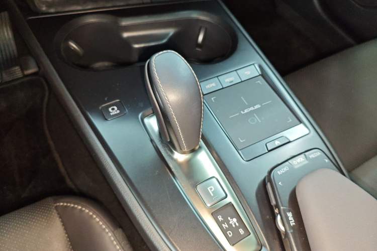 Used Lexus UX New Energy 2020 300e Pure·Joy Edition Gear Lever