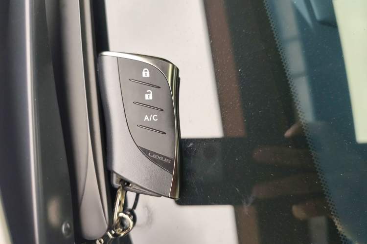 Used Lexus UX New Energy 2020 300e Pure·Joy Edition Interior 1