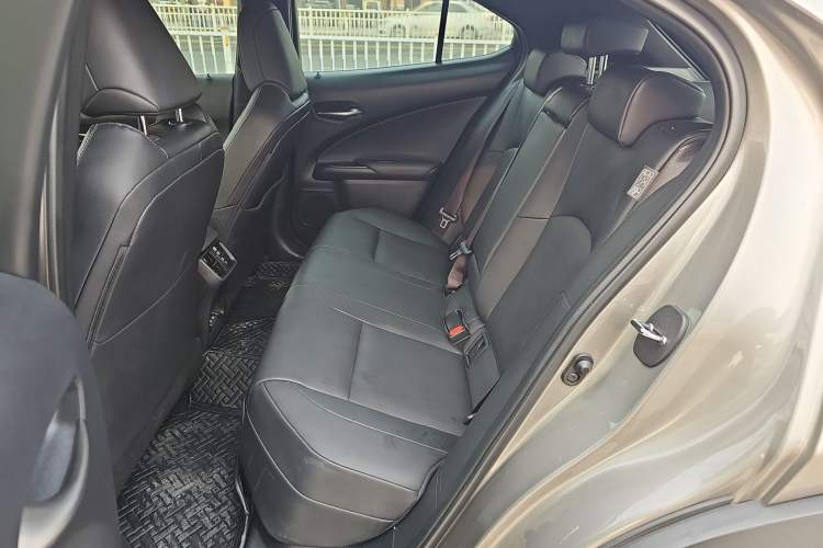 Used Lexus UX New Energy 2020 300e Pure·Joy Edition Interior 1