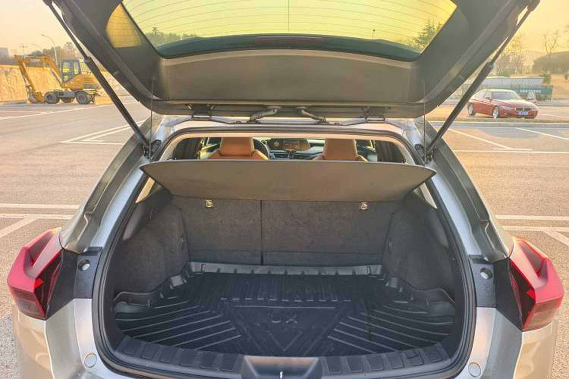 Used Lexus UX New Energy 2020 300e Pure·Joy Edition Interior 10