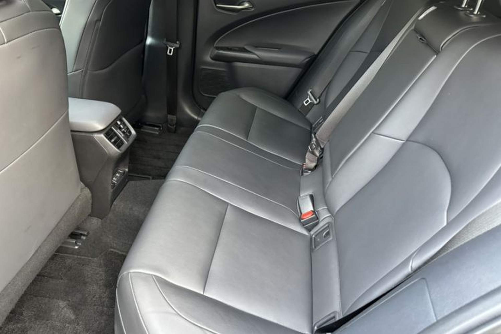Used Lexus UX New Energy 2020 300e Pure·Joy Edition Interior 2