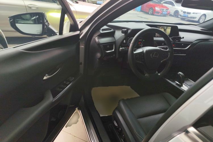 Used Lexus UX New Energy 2020 300e Pure·Joy Edition Interior 3
