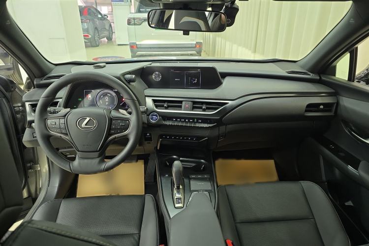 Used Lexus UX New Energy 2020 300e Pure·Joy Edition Interior 3