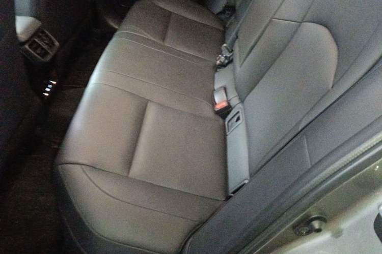 Used Lexus UX New Energy 2020 300e Pure·Joy Edition Interior 4