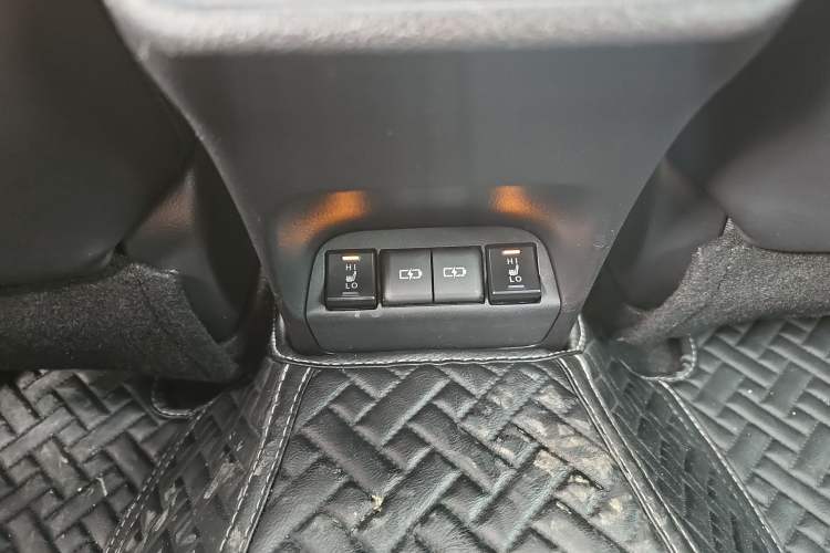 Used Lexus UX New Energy 2020 300e Pure·Joy Edition Interior 4