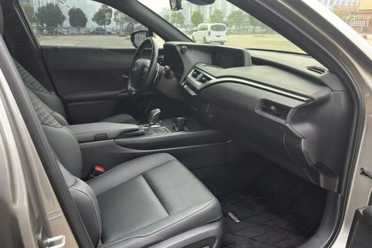 Used Lexus UX New Energy 2020 300e Pure·Joy Edition Interior 5