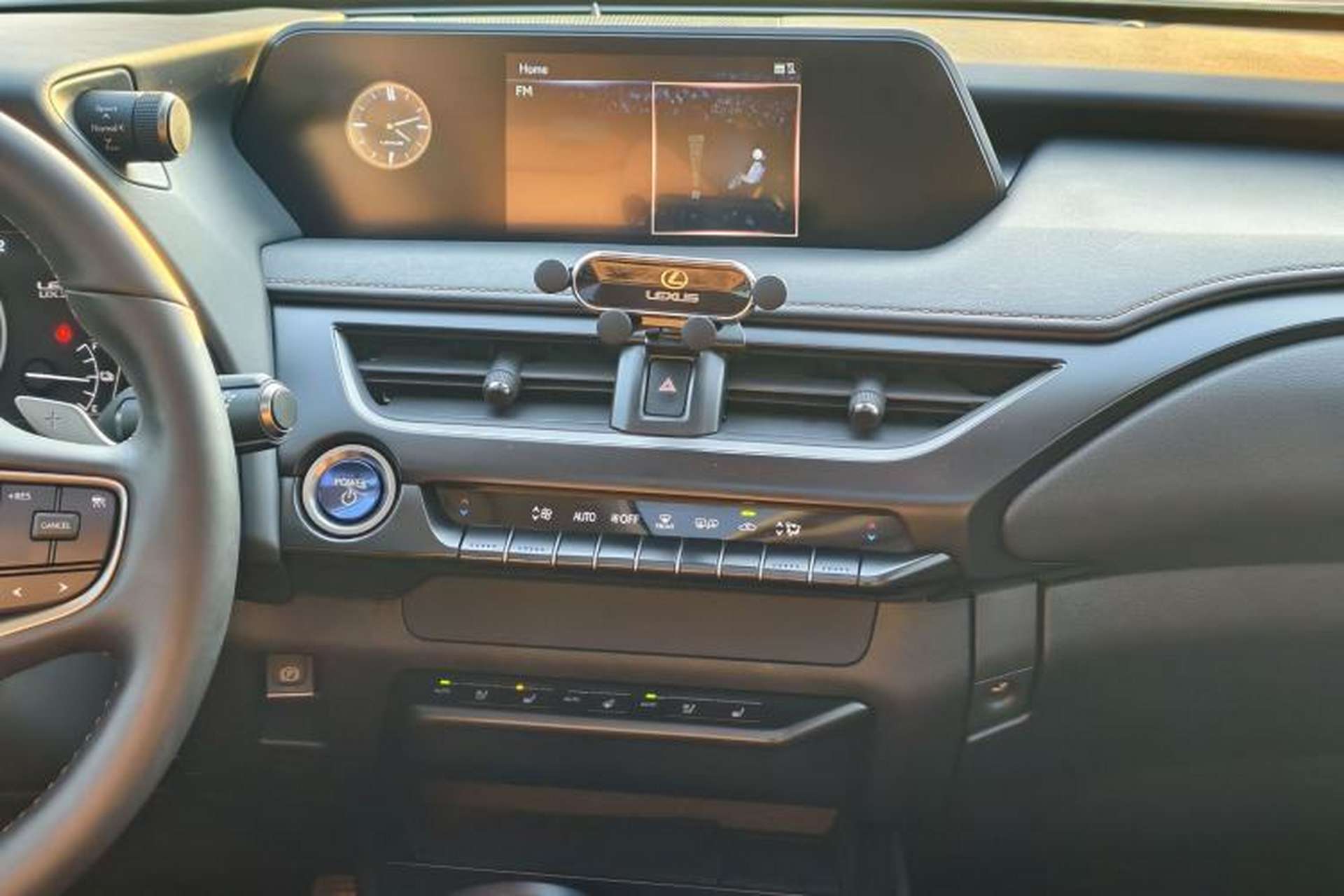 Used Lexus UX New Energy 2020 300e Pure·Joy Edition Interior 8