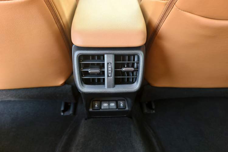Used Lexus UX New Energy 2020 300e Pure·Joy Edition Interior 9