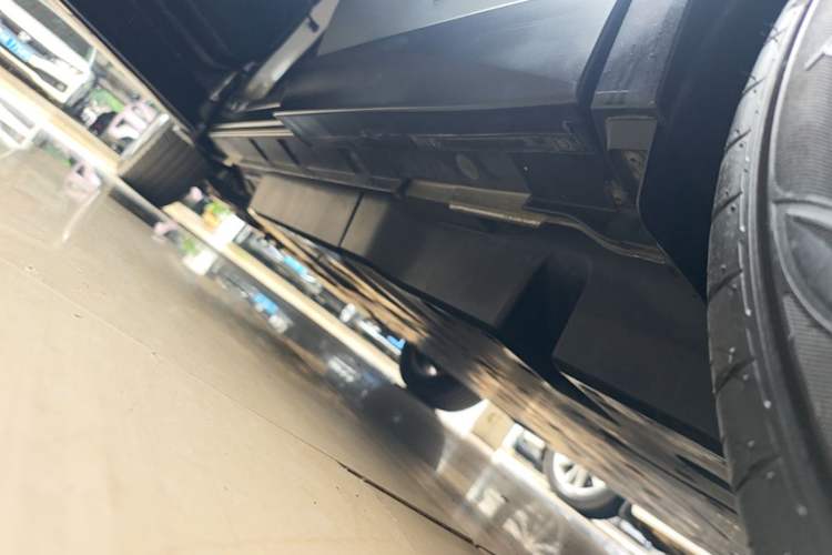 Used Lexus UX New Energy 2020 300e Pure·Joy Edition Left Side Sill