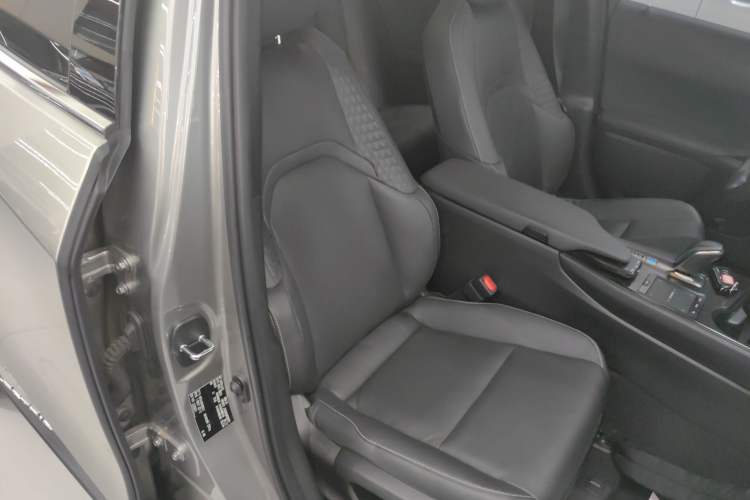Used Lexus UX New Energy 2020 300e Pure·Joy Edition Right Front Seat