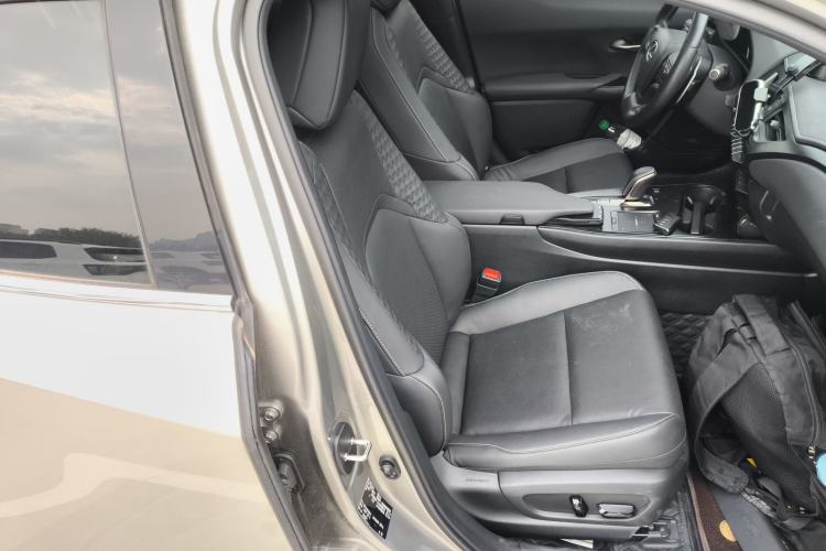 Used Lexus UX New Energy 2020 300e Pure·Enjoy Edition Right Front Seat