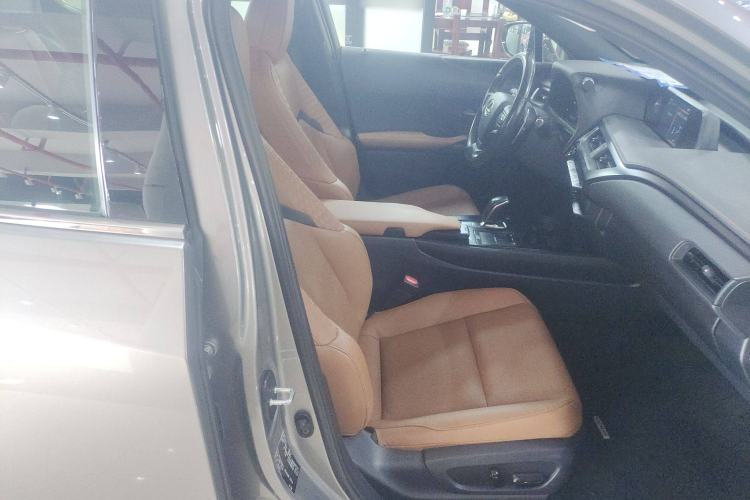 Used Lexus UX New Energy 2020 300e Pure·Joy Edition Right Front Seat