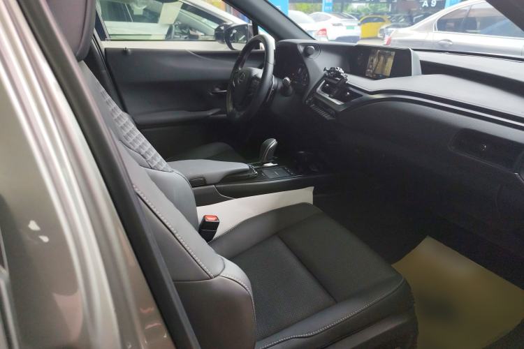 Used Lexus UX New Energy 2020 300e Pure·Joy Edition Right Front Seat