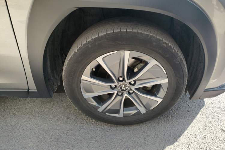 Used Lexus UX New Energy 2020 300e Pure·Joy Edition Right Front Wheel Hub