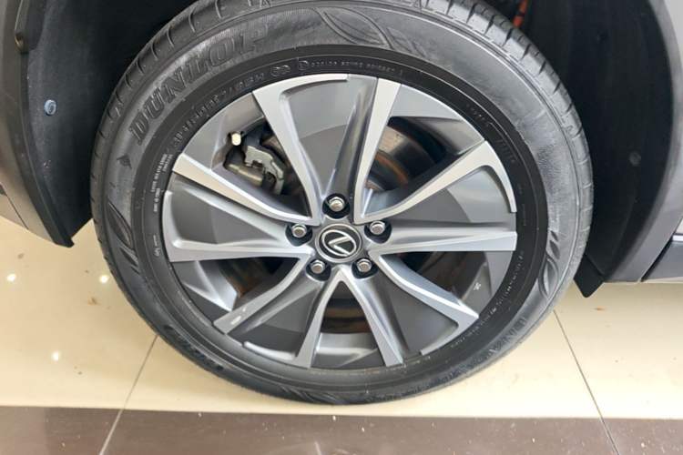 Used Lexus UX New Energy 2020 300e Pure·Joy Edition Right Rear Wheel Hub