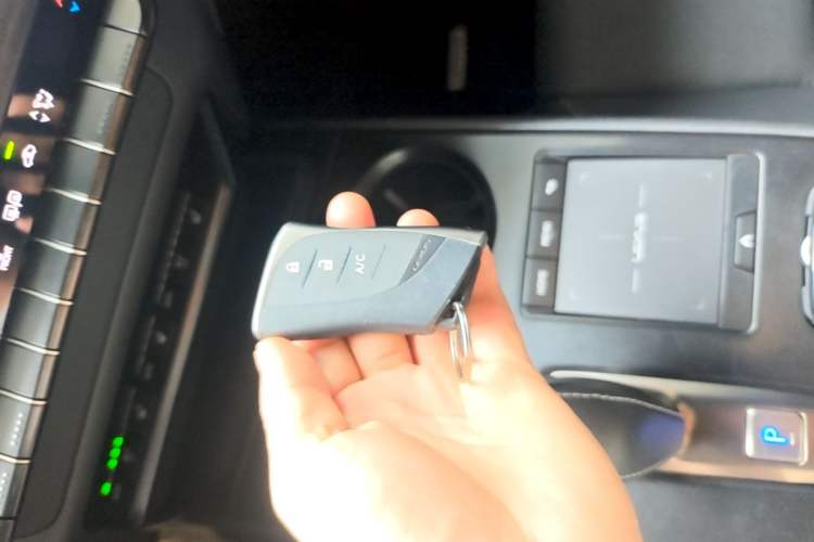 Used Lexus UX New Energy 2020 300e Pure·Joy Edition Vehicle Key