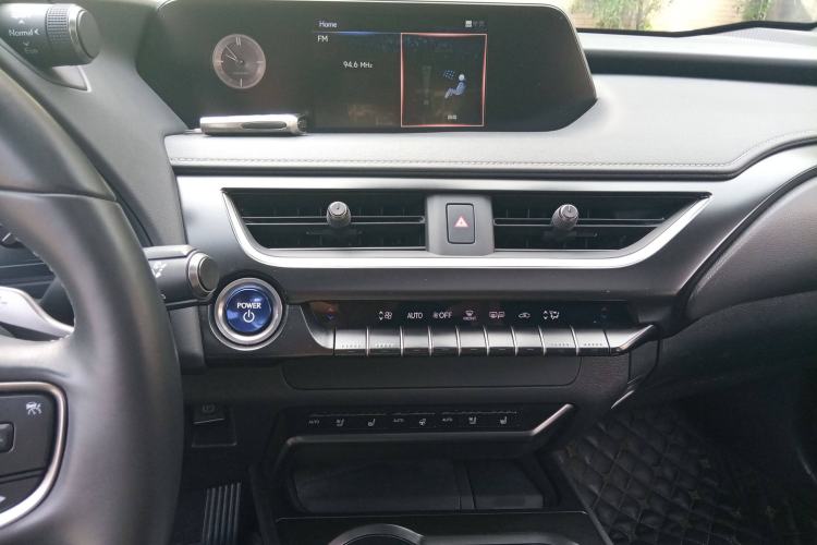 Used Lexus UX New Energy 2020 300e Pure·Joy Edition Audio And AC Panel