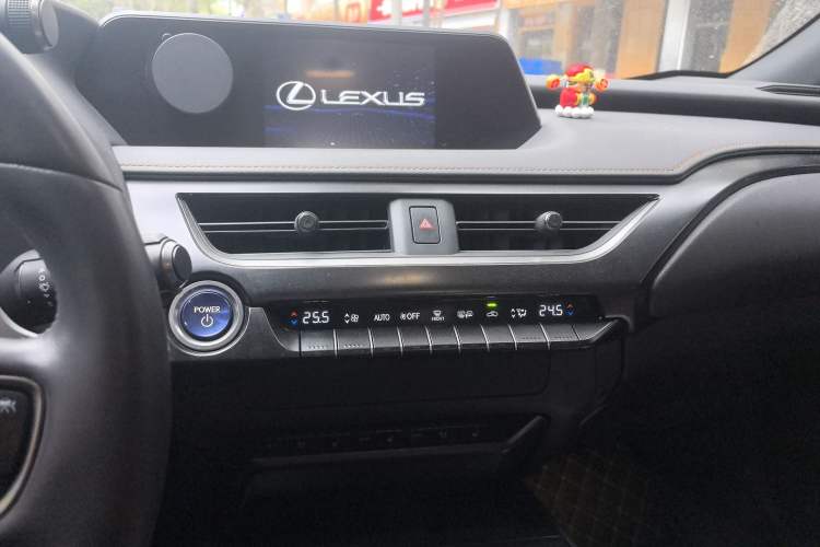 Used Lexus UX New Energy 2020 300e Pure·Joy Edition Audio And AC Panel