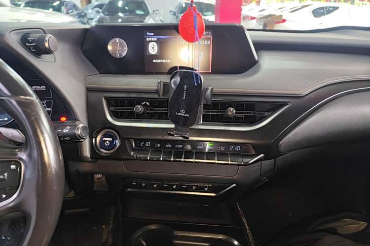 Used Lexus UX New Energy 2020 300e Pure·Joy Edition Audio And AC Panel
